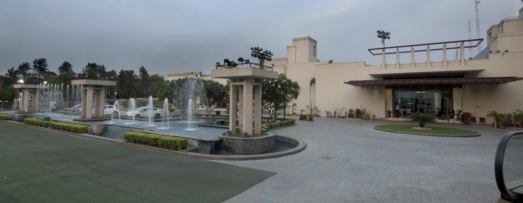 Orana Hotels & Resorts New Delhi Extérieur photo